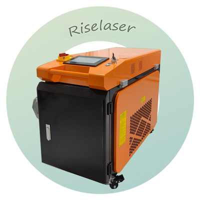 1500w 2000w 3000w Portable Handheld Laser Welder For Aluminum Built In Water Chiller